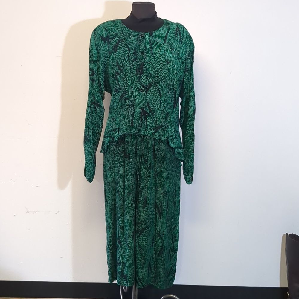 Vintage 1980s Green and Black Peplum Dress, Size M/L